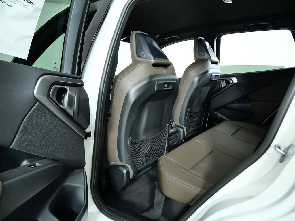Used 2026 Alpine White BMW 30 xDrive image 28