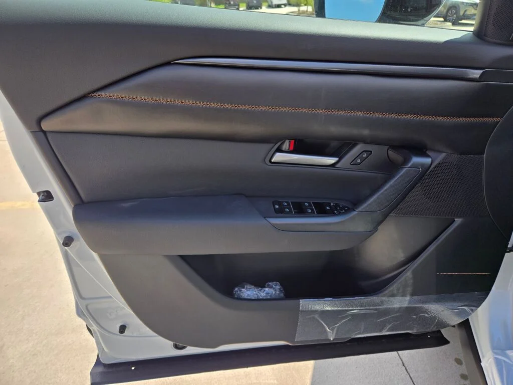 New 2026 Wind Chill Pearl Mazda 2.5 Turbo AWD image 21