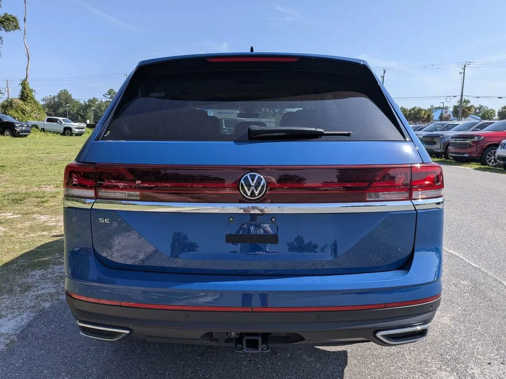 Used 2026 Blue Volkswagen 2.0T SE w/Technology image 4