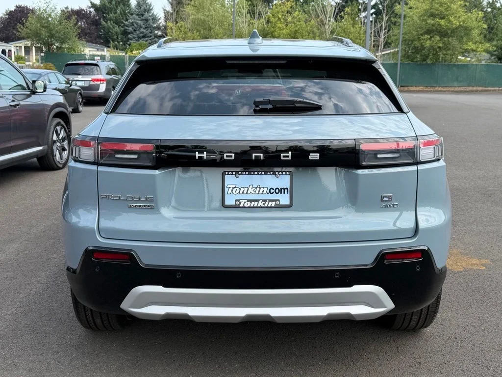New 2026 Sonic Gray Pearl Honda Touring image 6