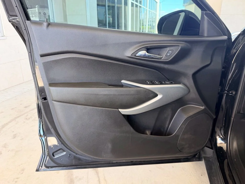Used 2024 Black Chevrolet 1RS image 7