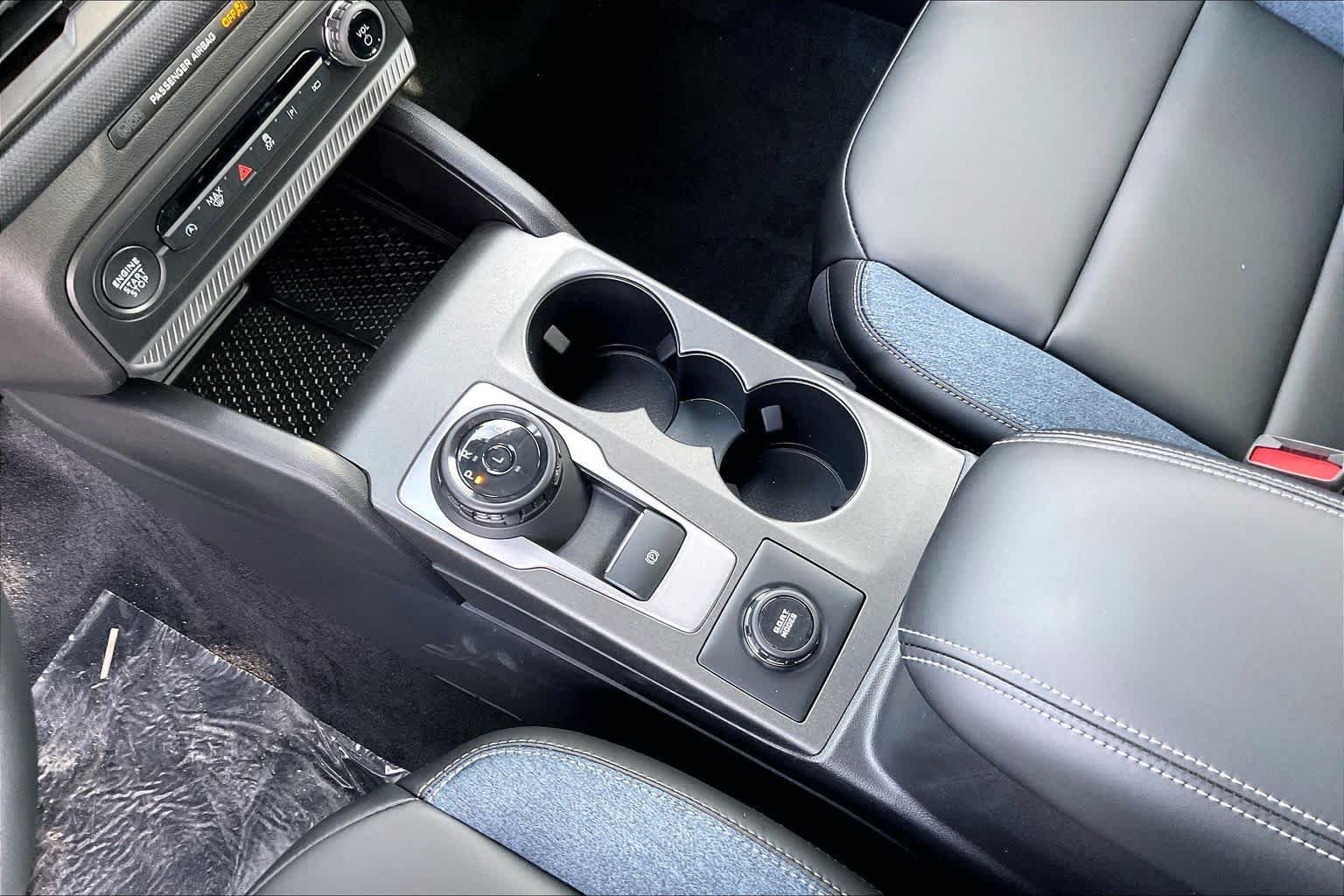 New 2026 Velocity Blue Metallic Ford Outer Banks® image 5