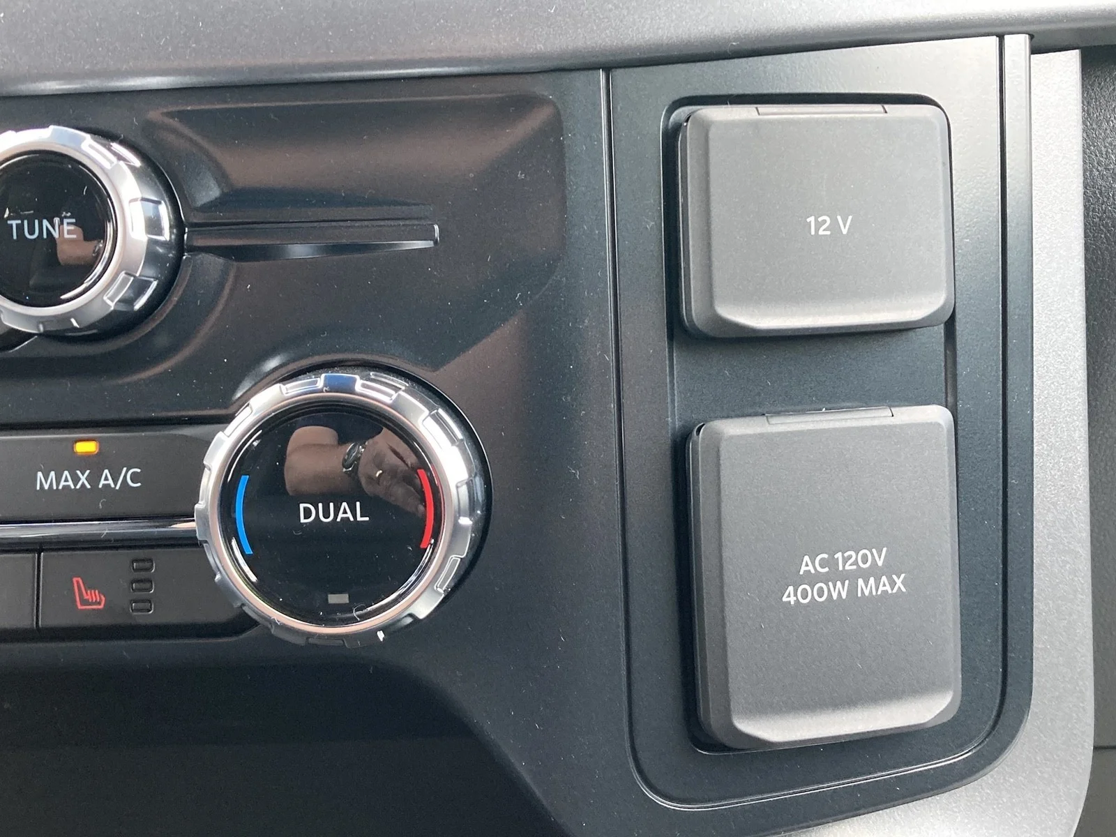 New 2026 Oxford White Ford XLT image 21