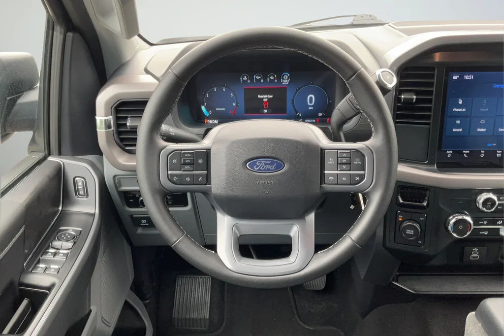 Used 2025 Black Ford XLT image 15