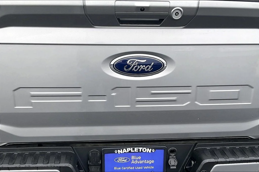 Used 2023 Silver Ford XLT image 31