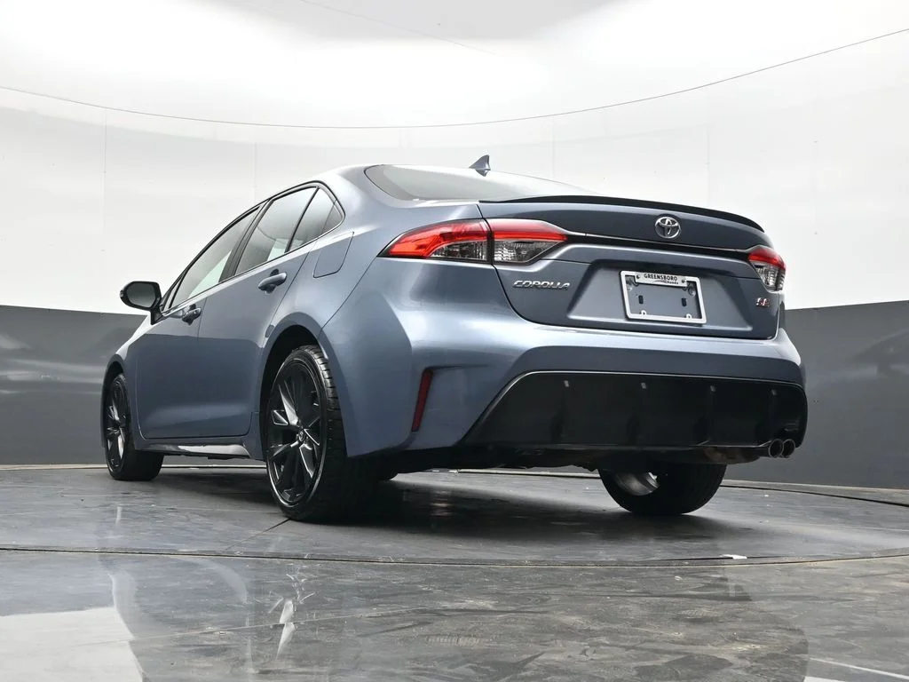 Used 2023  Toyota SE image 31