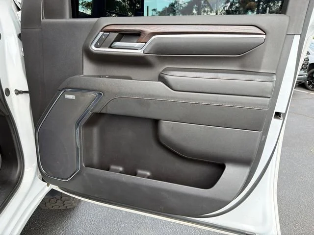 Used 2024 Summit White GMC SLT image 14