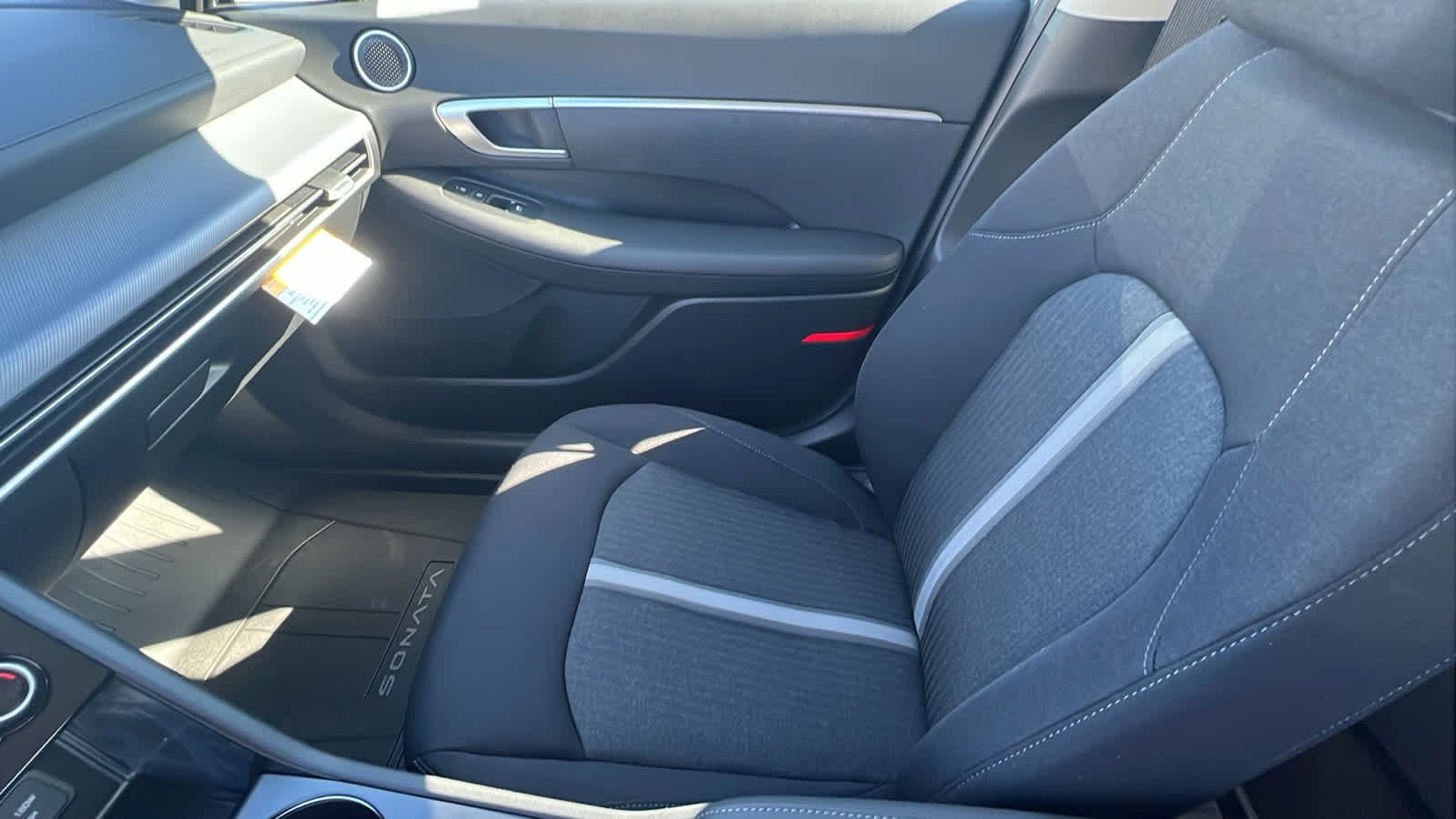 New 2026 Transmission Blue Hyundai SE image 12