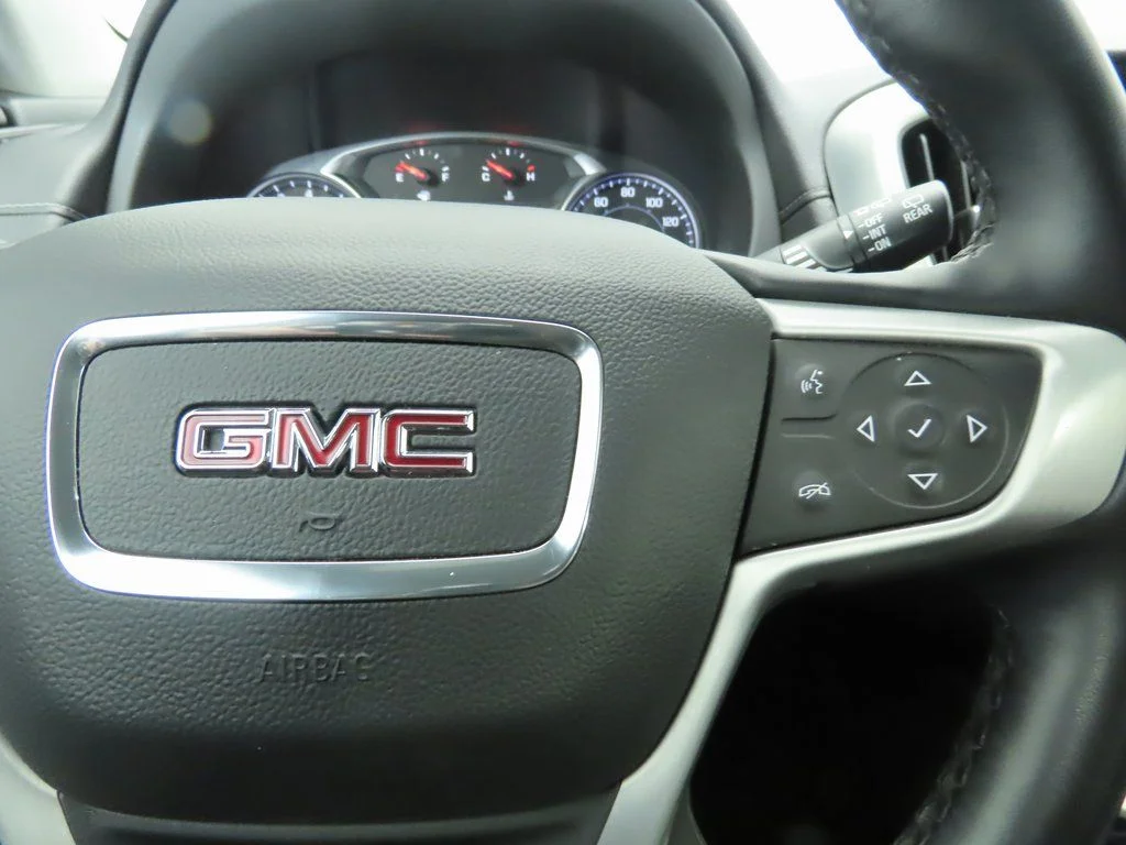 Used 2023 Black GMC SLT image 12