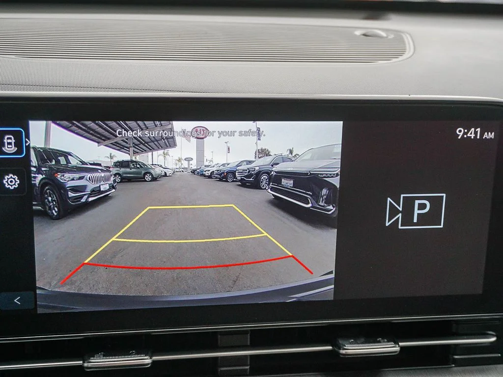 Used 2024 Black Hyundai SEL image 24