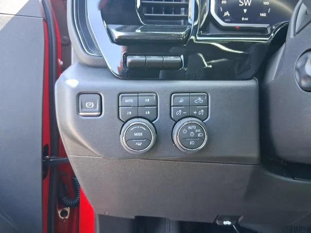 2026 Chevrolet Silverado 1500 ZR2 - Photo 10