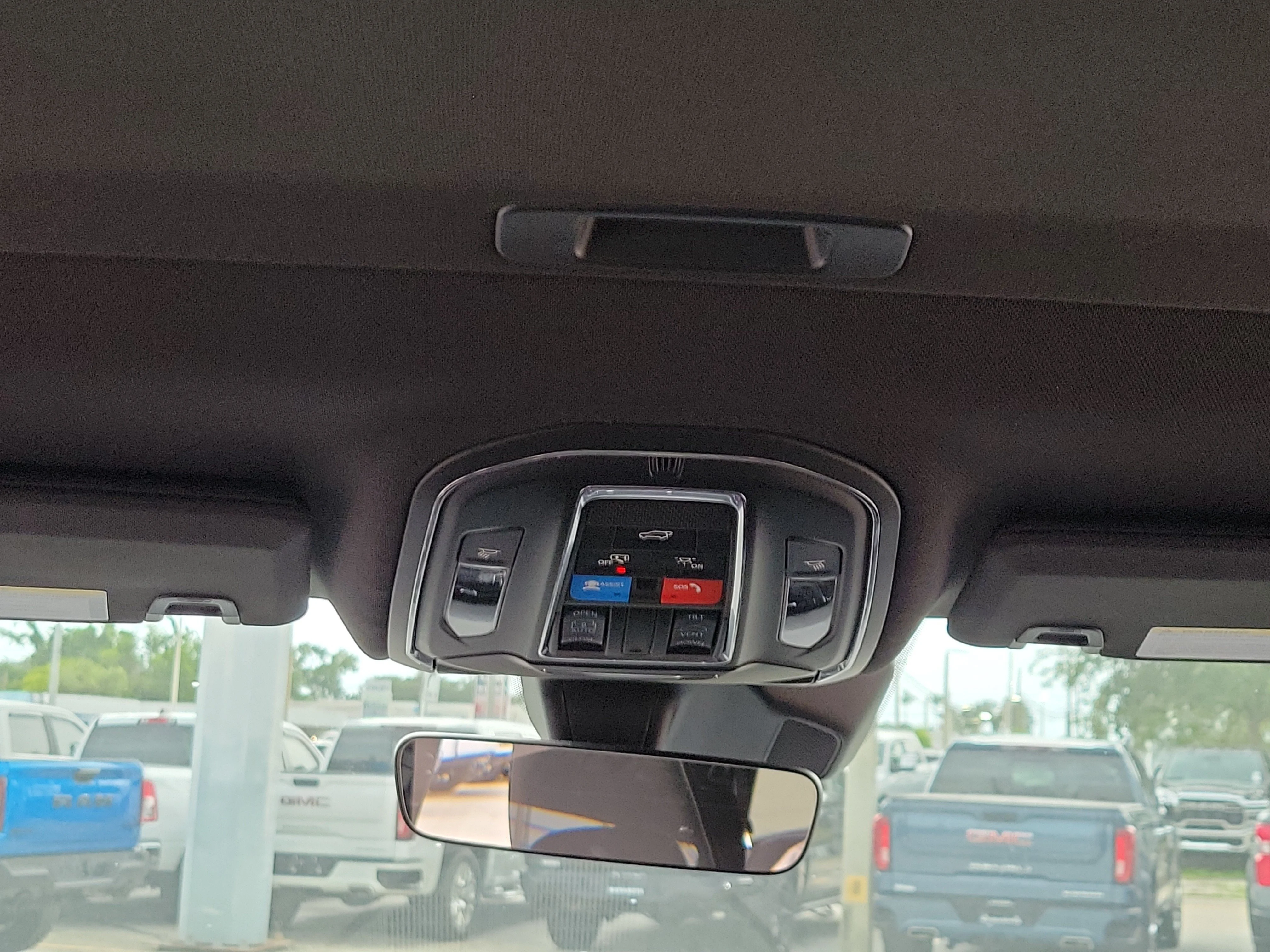 New 2026 Bright White Clearcoat Jeep Laredo X image 15