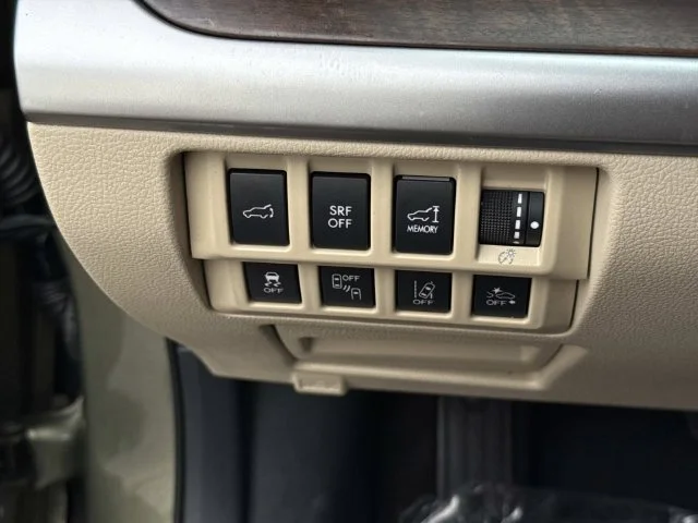 Used 2017 Green Subaru 2.5i image 44