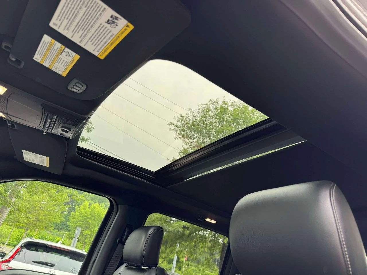 Used 2018 Magnetic Ford Raptor image 24