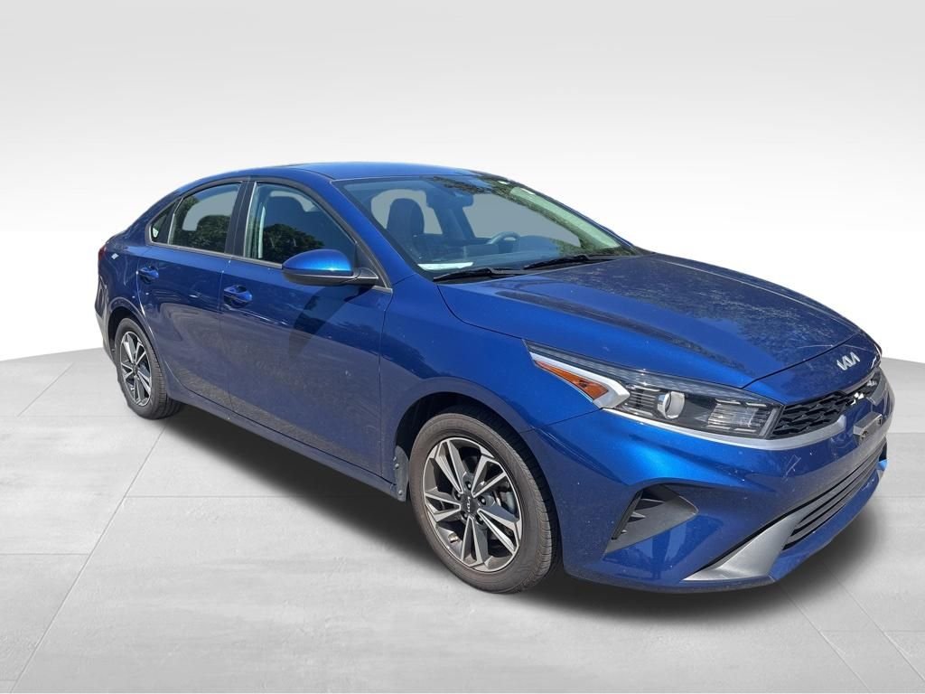 Used 2023 Blue Kia LXS image 8