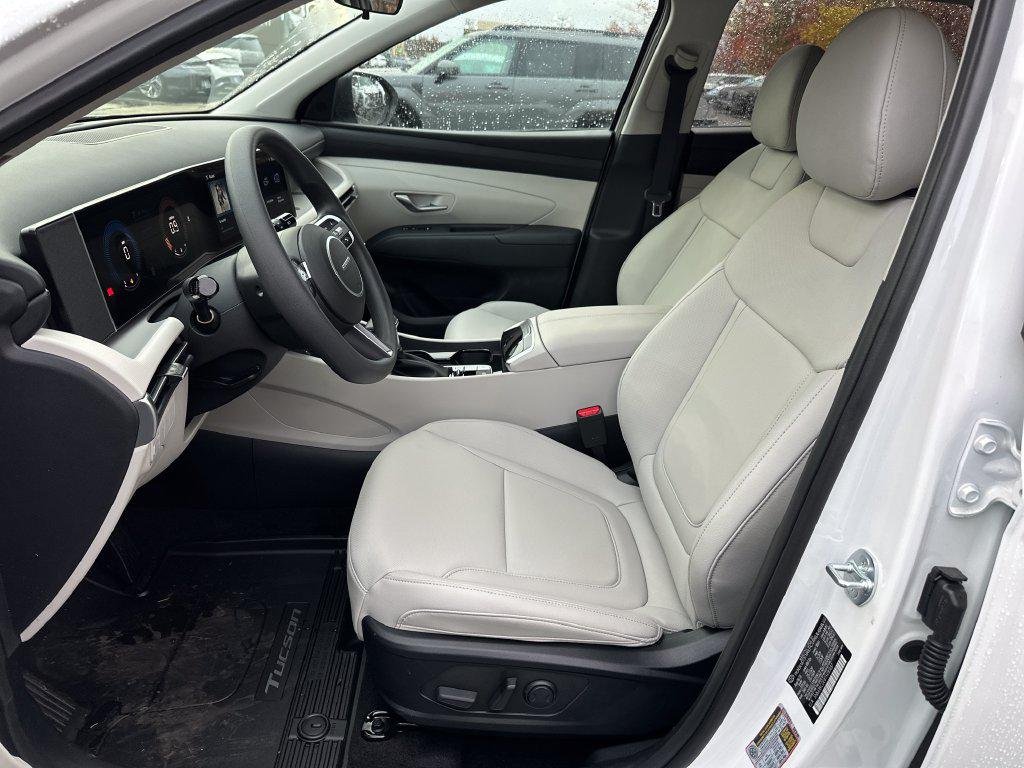 New 2026 White Hyundai SEL Plus AWD image 14