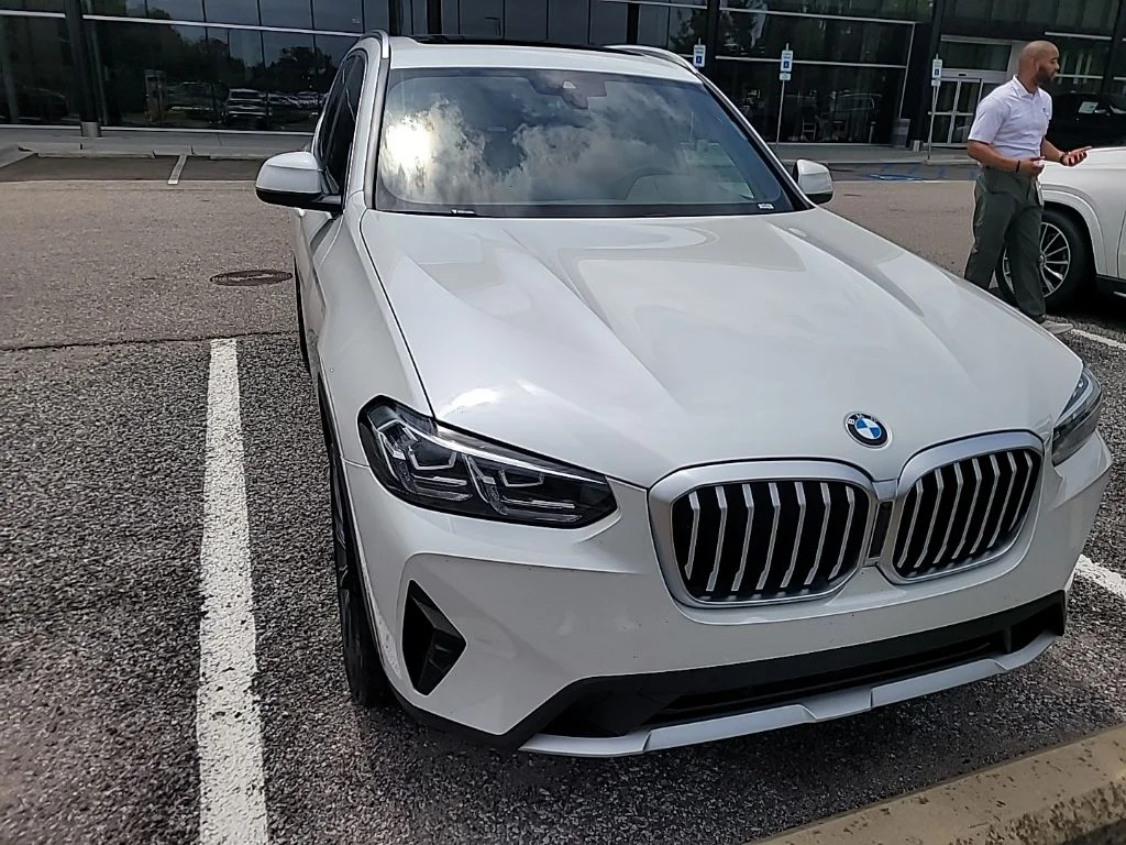 2023 BMW X3 sDrive30i's photo