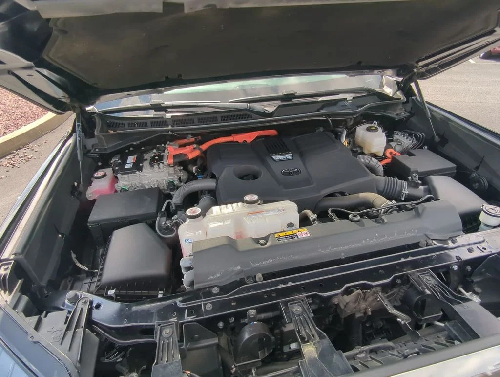 Used 2023 Black Toyota Platinum image 27
