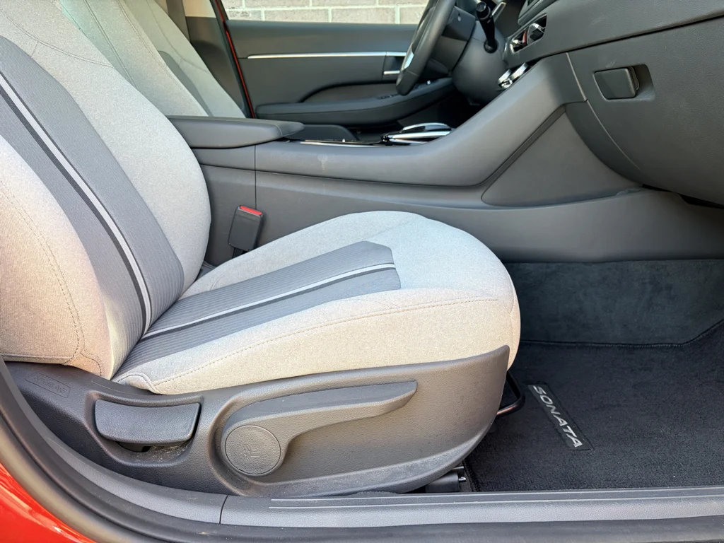 Used 2020 Calypso Red Hyundai SEL image 23