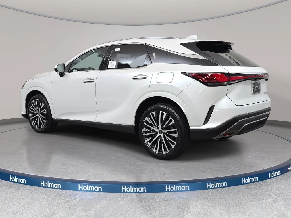 New 2026 Eminent White Pearl Lexus PREMIUM PLUS image 7