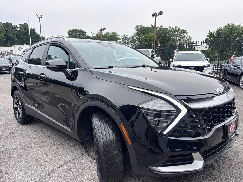 Used 2024 Black Kia EX image 8