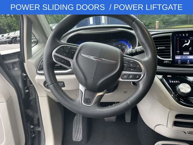 2022 Chrysler Pacifica Touring L - Photo 15