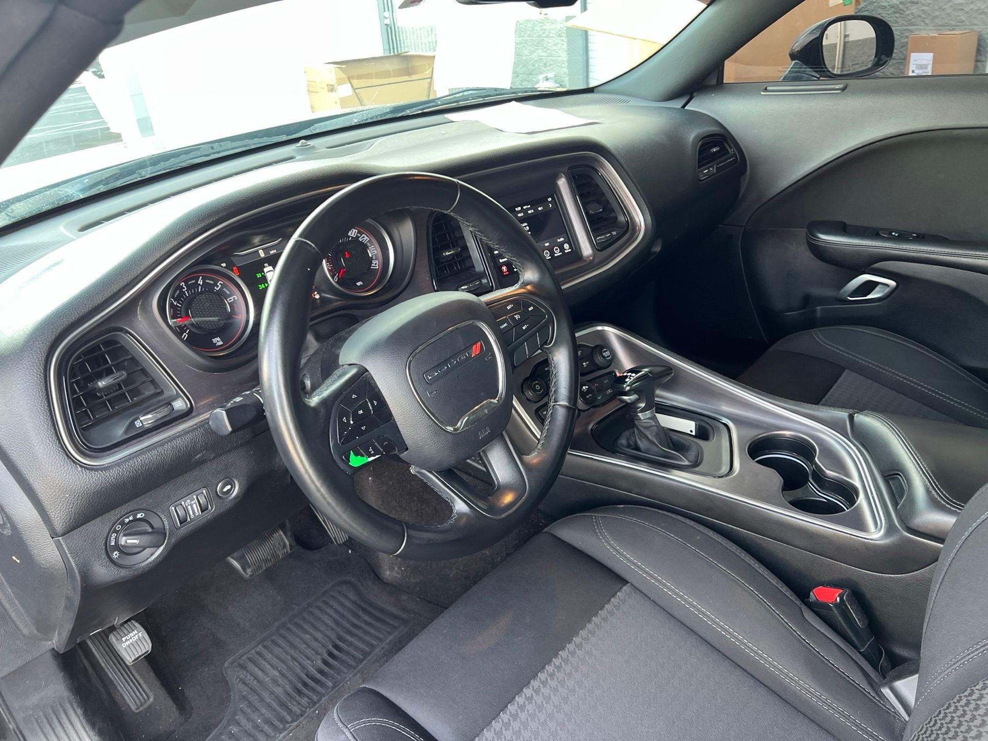 Used 2018 Black Dodge SXT image 19