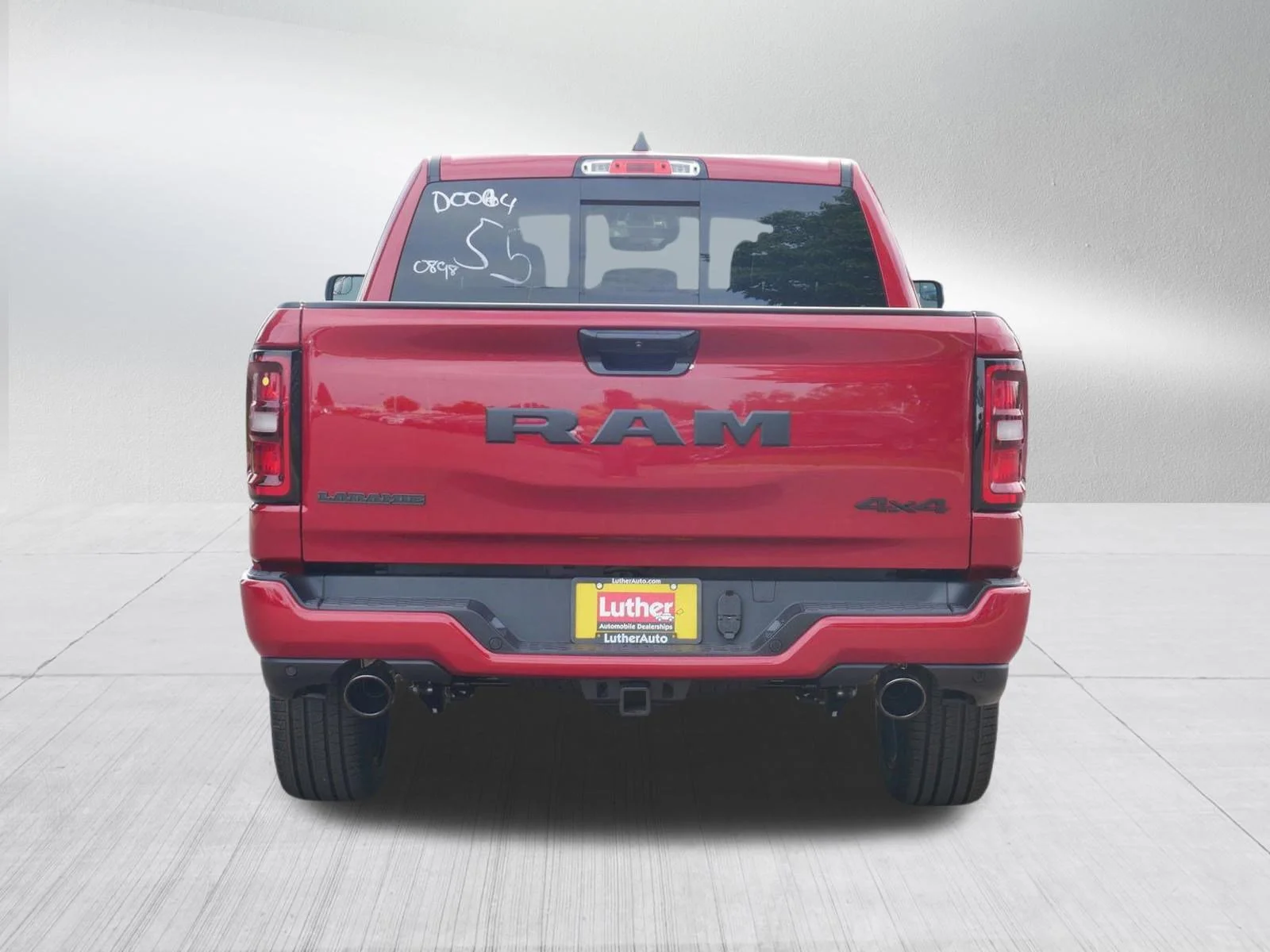 New 2026 Molten Red Pearl-Coat Exterior Paint RAM Laramie image 6