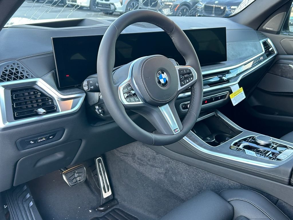 New 2026 Mineral White Metallic BMW xDrive40i image 13