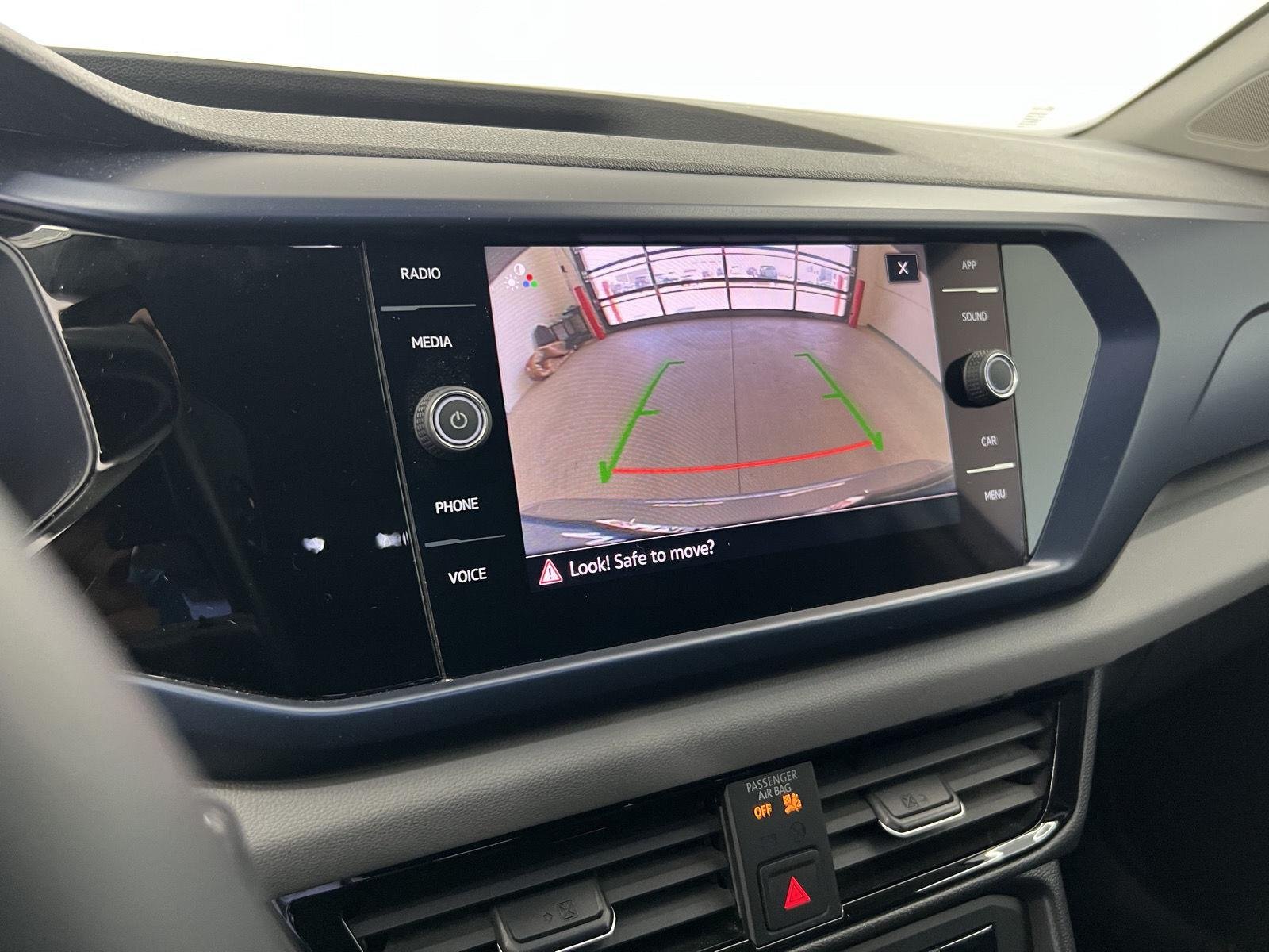 2022 Volkswagen Taos SE - Photo 17