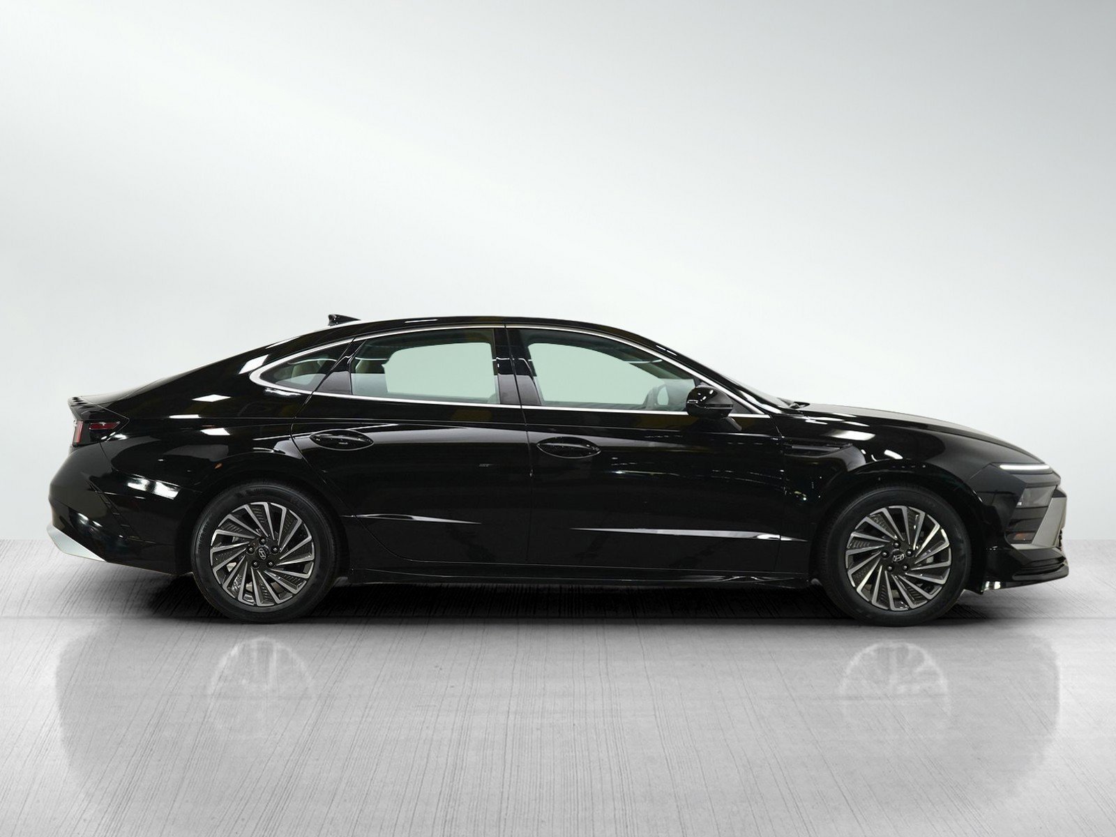 2025 Hyundai Sonata Hybrid SEL - Photo 6