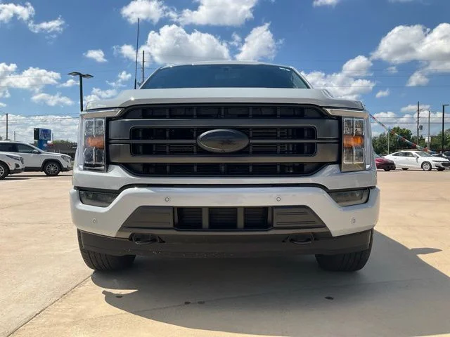 Used 2023 White Ford Lariat image 33