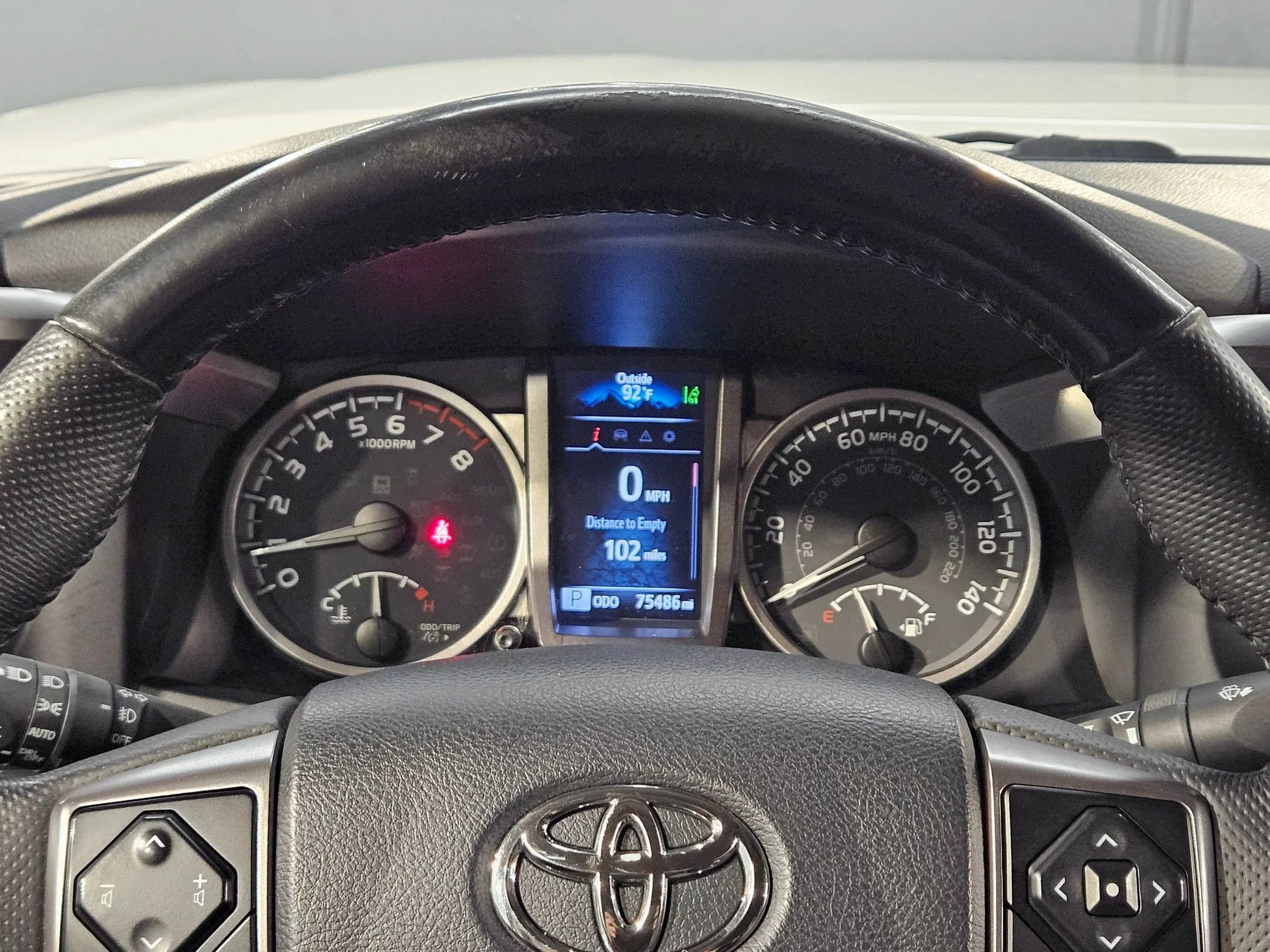 Used 2023 Ice Cap Toyota SR5 image 17