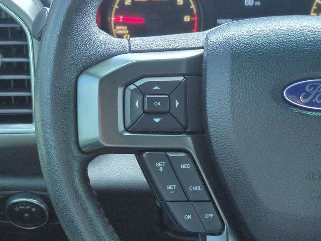 Used 2016 Black Ford XLT image 25