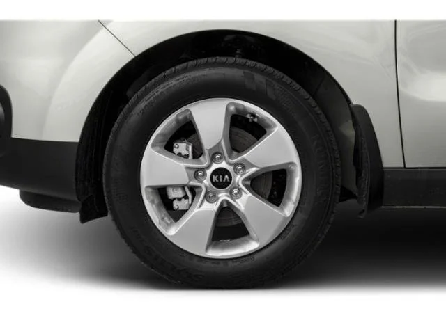 Used 2019 Clear White Kia Base image 15