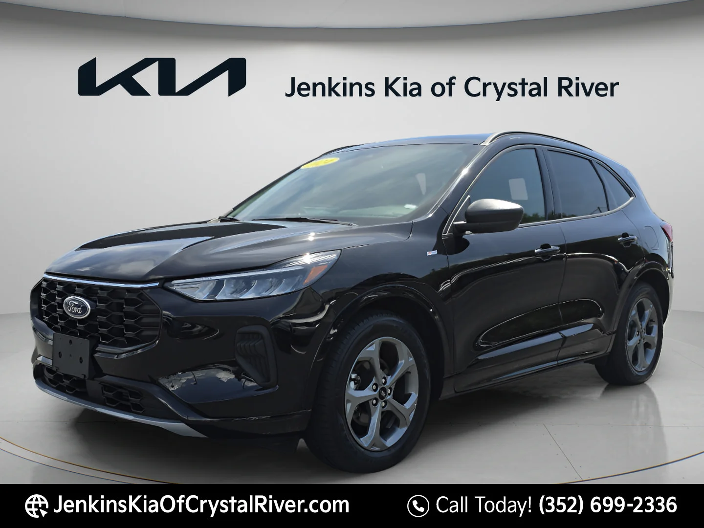 Used 2024 Black Metallic Ford ST-Line image 10