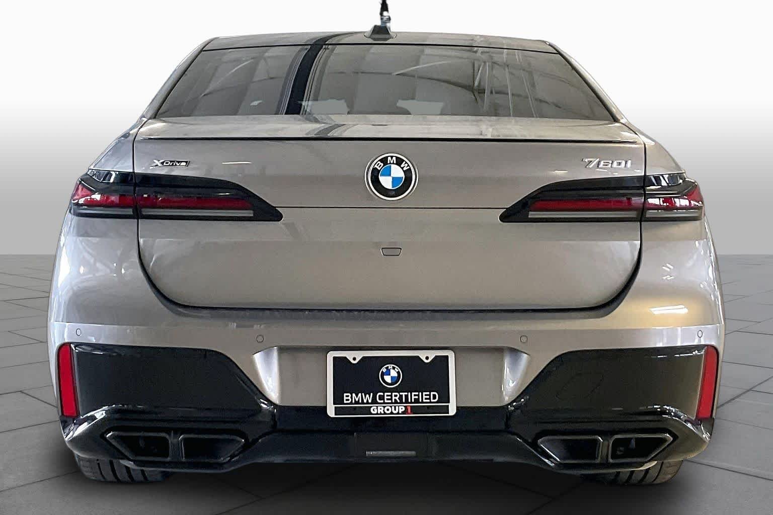 Certified Used 2024 Oxide Grey Met BMW 760i xDrive image 4