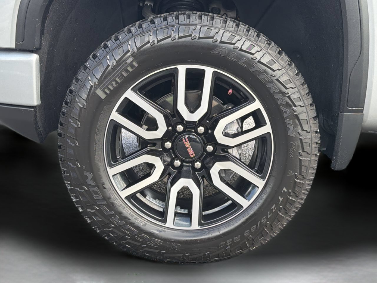 Used 2023 Sterling Metallic GMC AT4 image 35