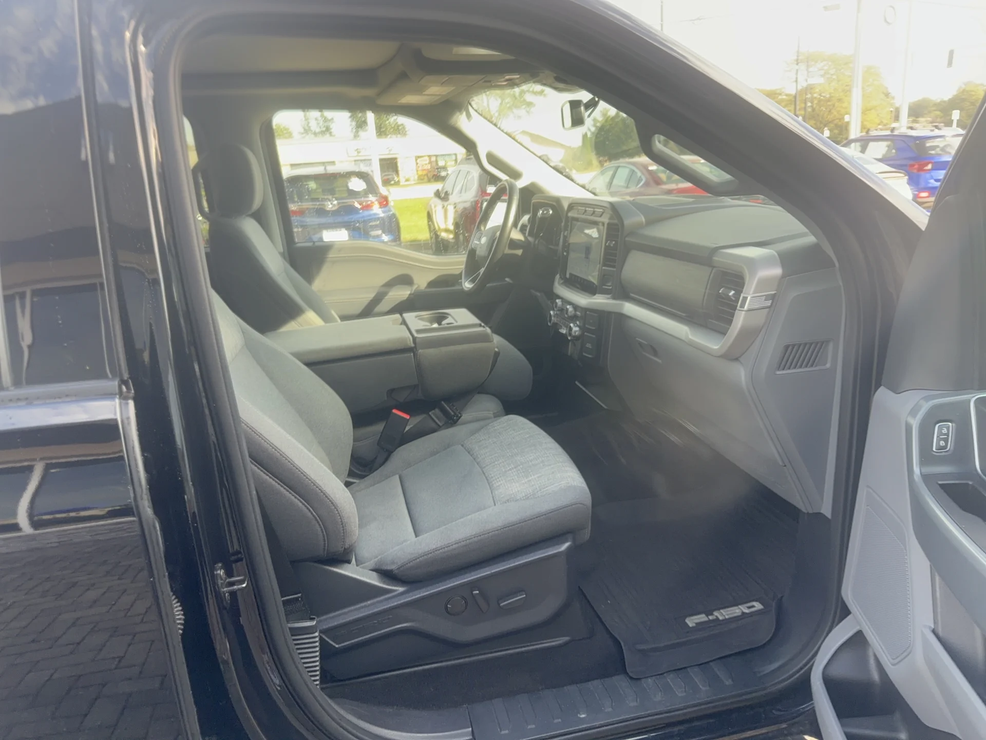 Used 2023 Agate Black Ford XLT image 11
