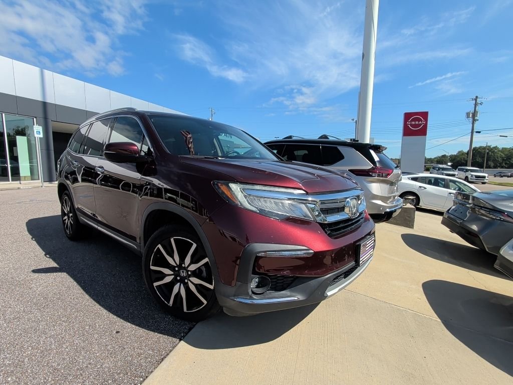 Used 2019 Red Honda Touring image 3
