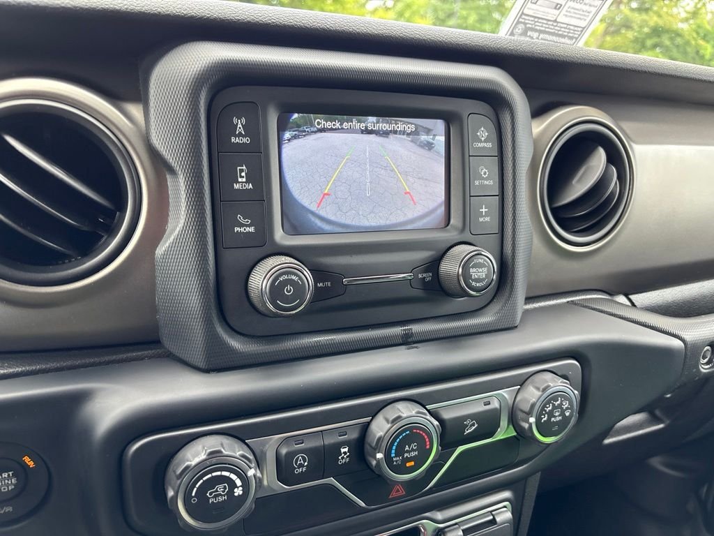 Used 2019 Black Jeep Sport image 21
