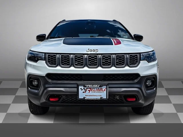 2025 Jeep Compass Trailhawk