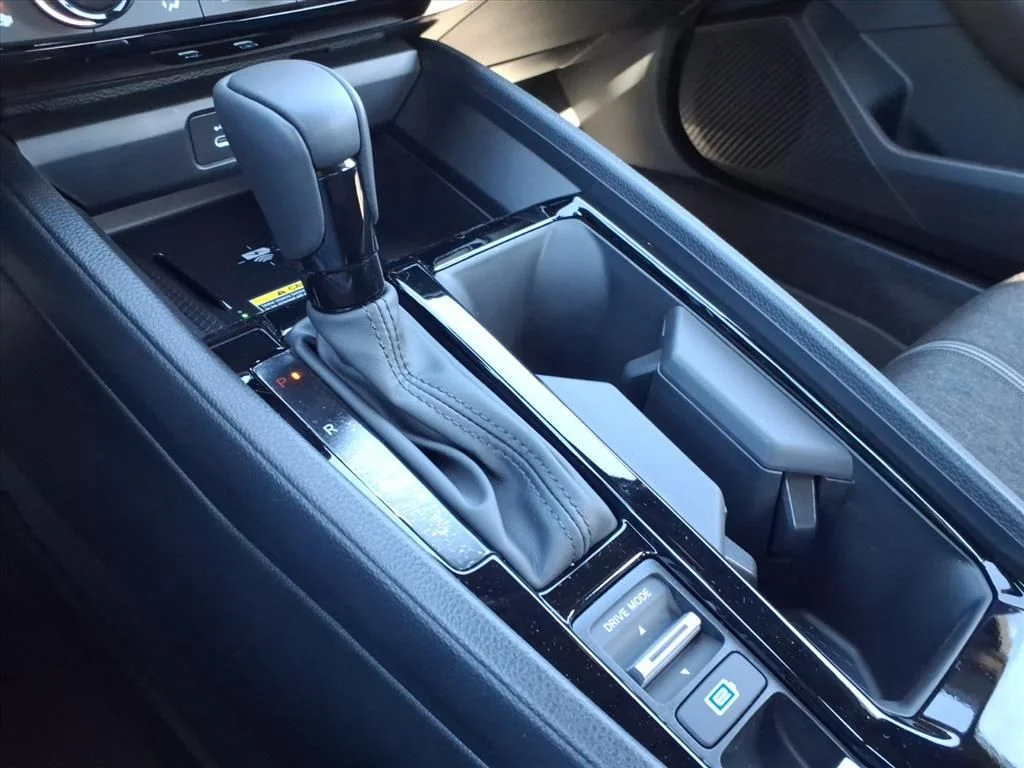 2025 Honda Accord Hybrid Sport - Photo 14