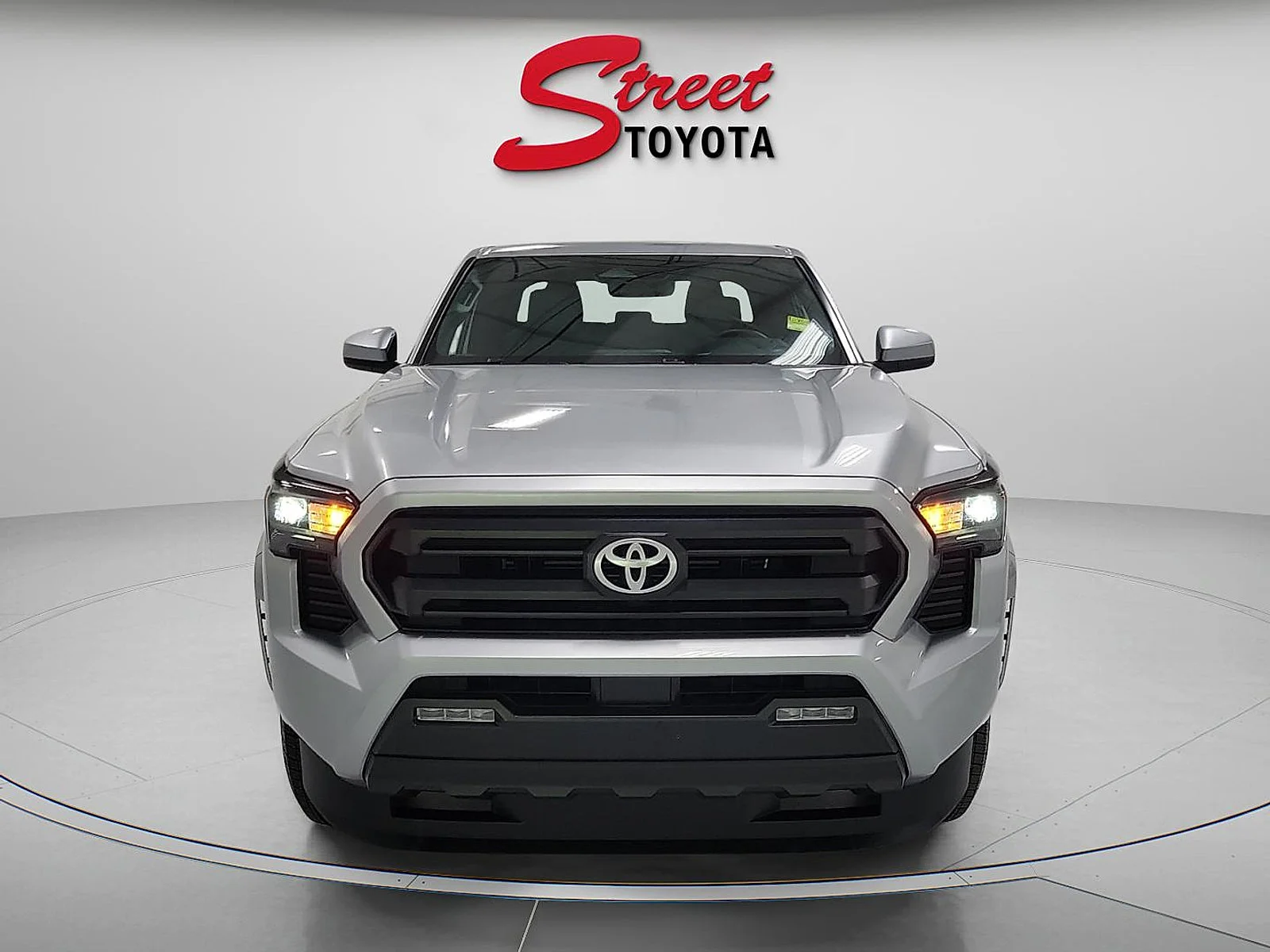 Certified Used 2025 Silver Toyota  image 6