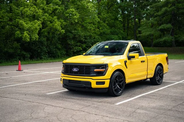 New 2026 Yellow LFP APEX CUSTOM XL image 5