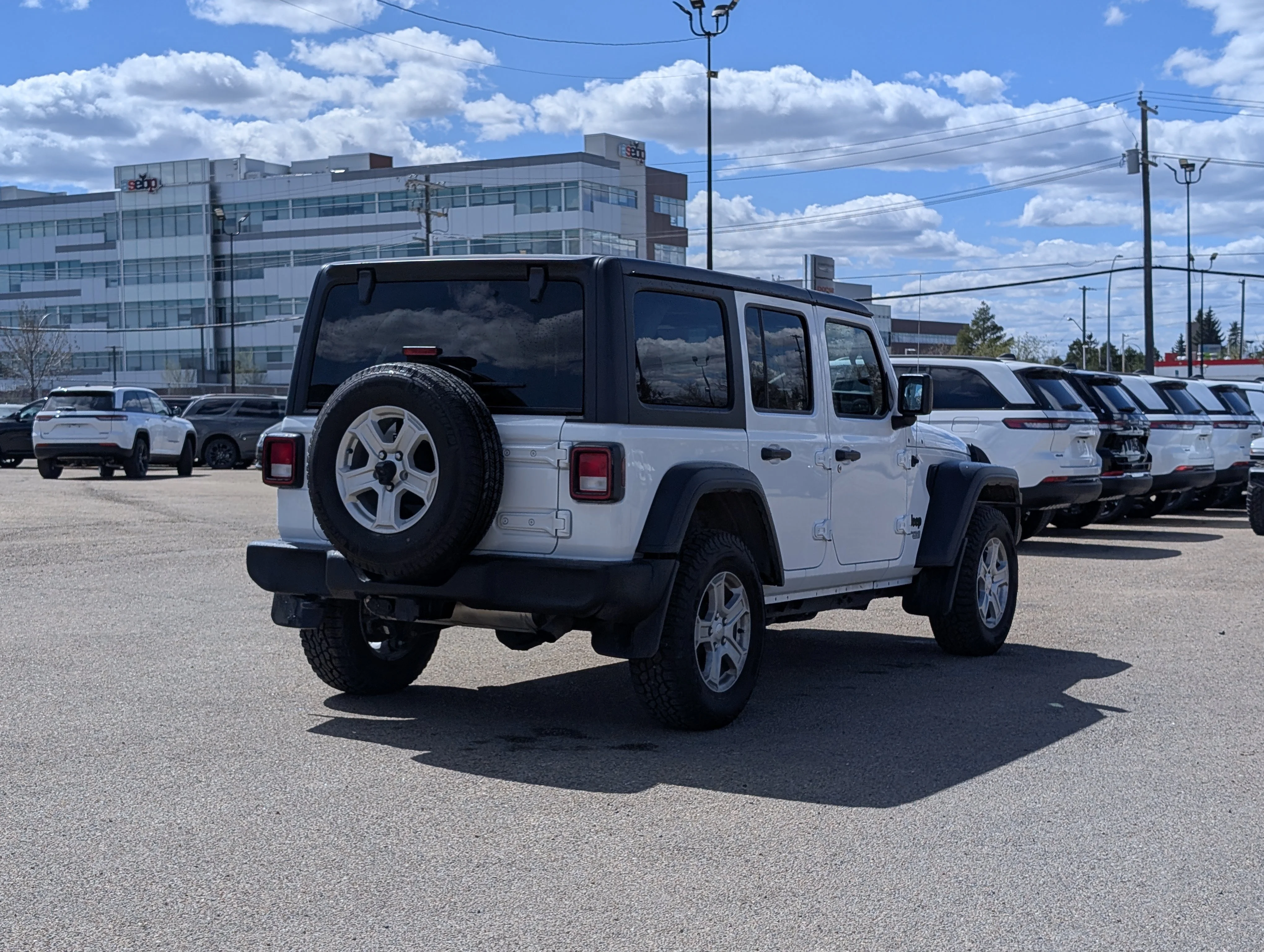 Used 2021 Bright White Jeep Unlimited Sport image 7