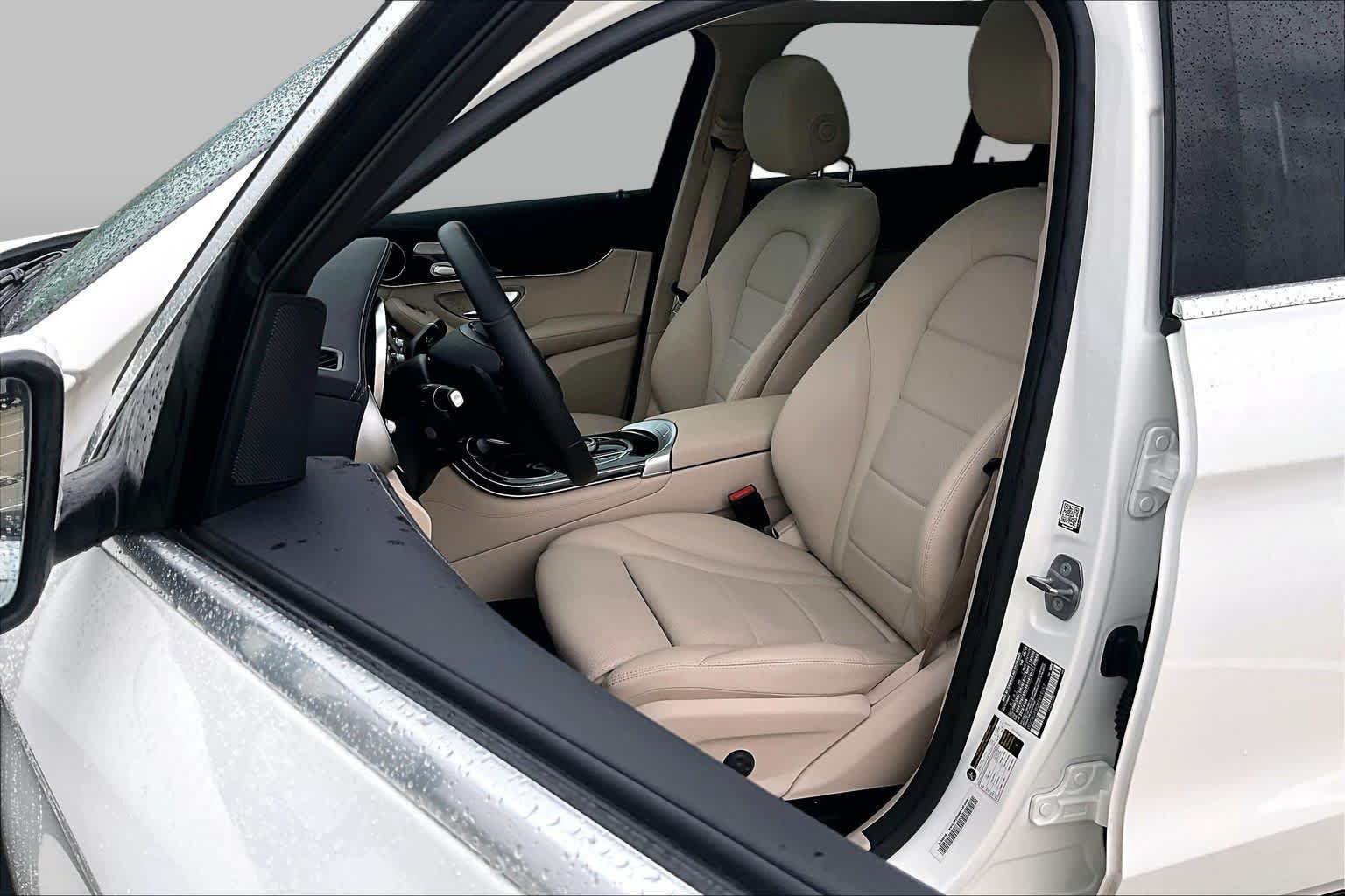 Used 2019 Polar White Mercedes-Benz GLC 300 image 8