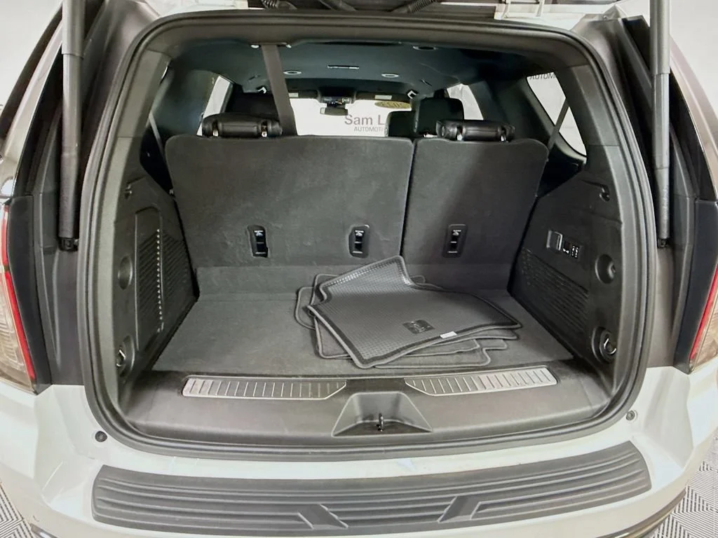 Used 2023 Summit White Chevrolet RST image 29
