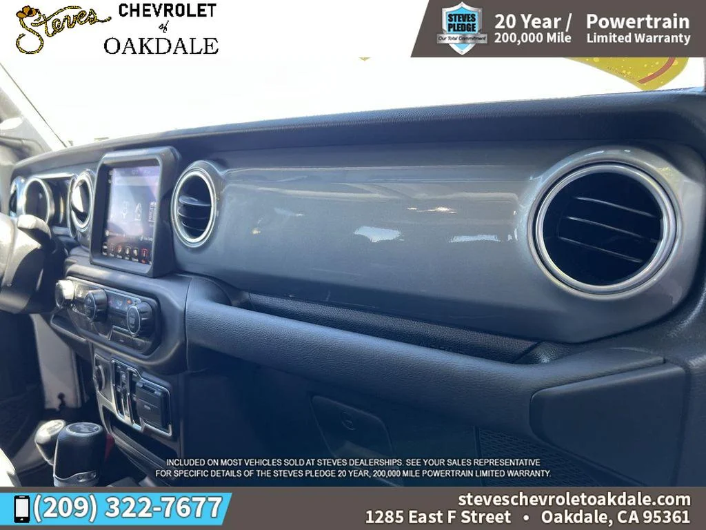 2022 Jeep Wrangler Unlimited Sahara - Photo 32