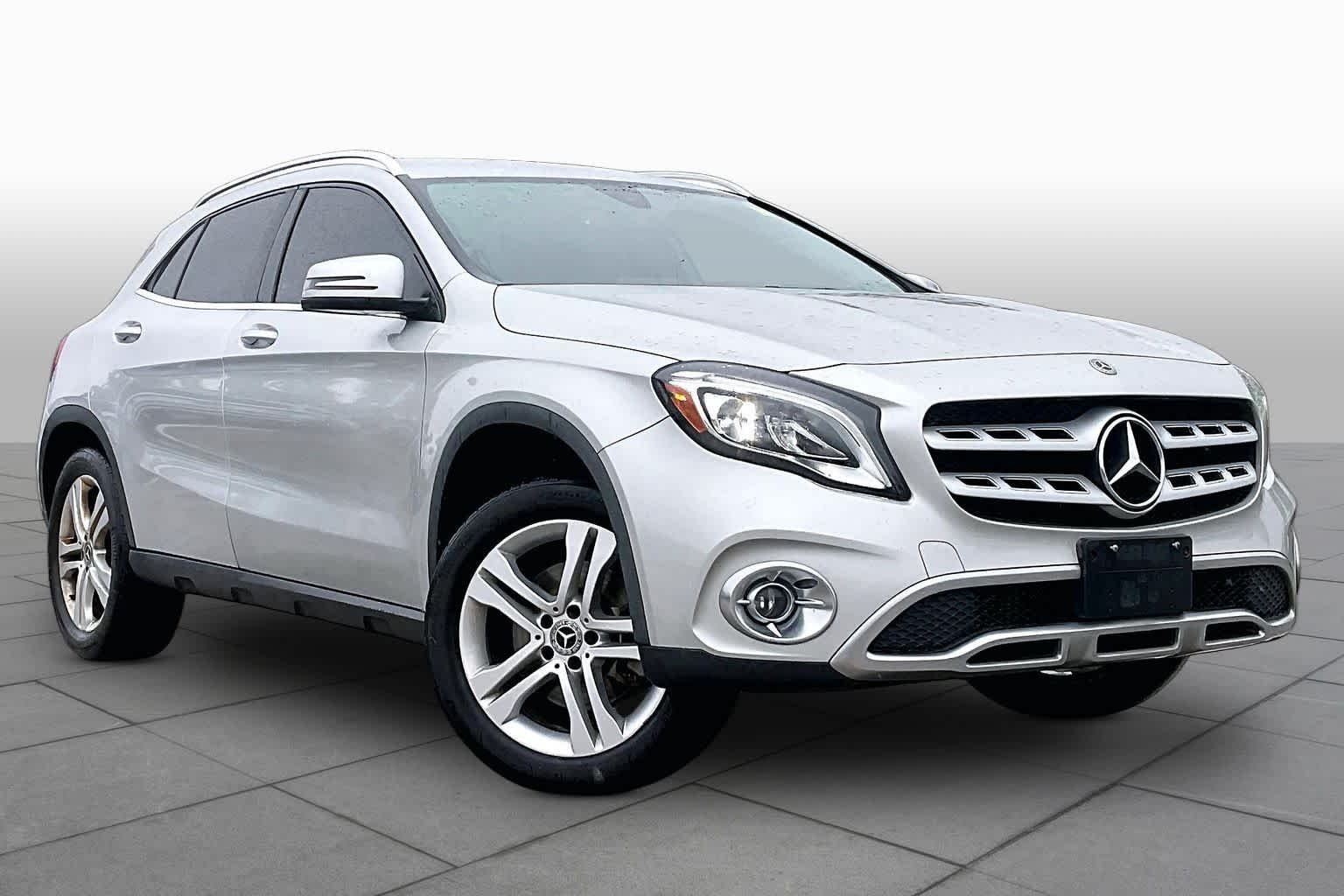 Used 2018 Polar Silver Metallic Mercedes-Benz GLA 250 image 3